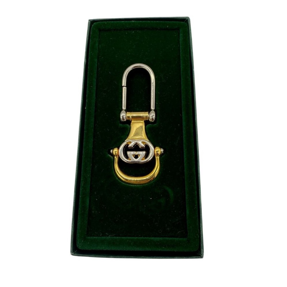 SOLD 🎉Gucci Vintage GG Horsebit
Gucci Gold and Silver Key Holder with box - Picture 3 of 4